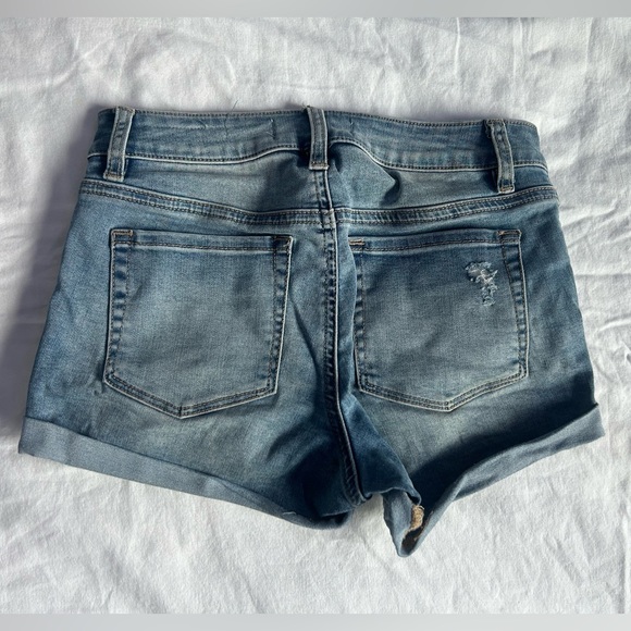 PacSun Super Stretch Shortie Mid-Rise Light Wash Size 24 - Picture 6 of 7
